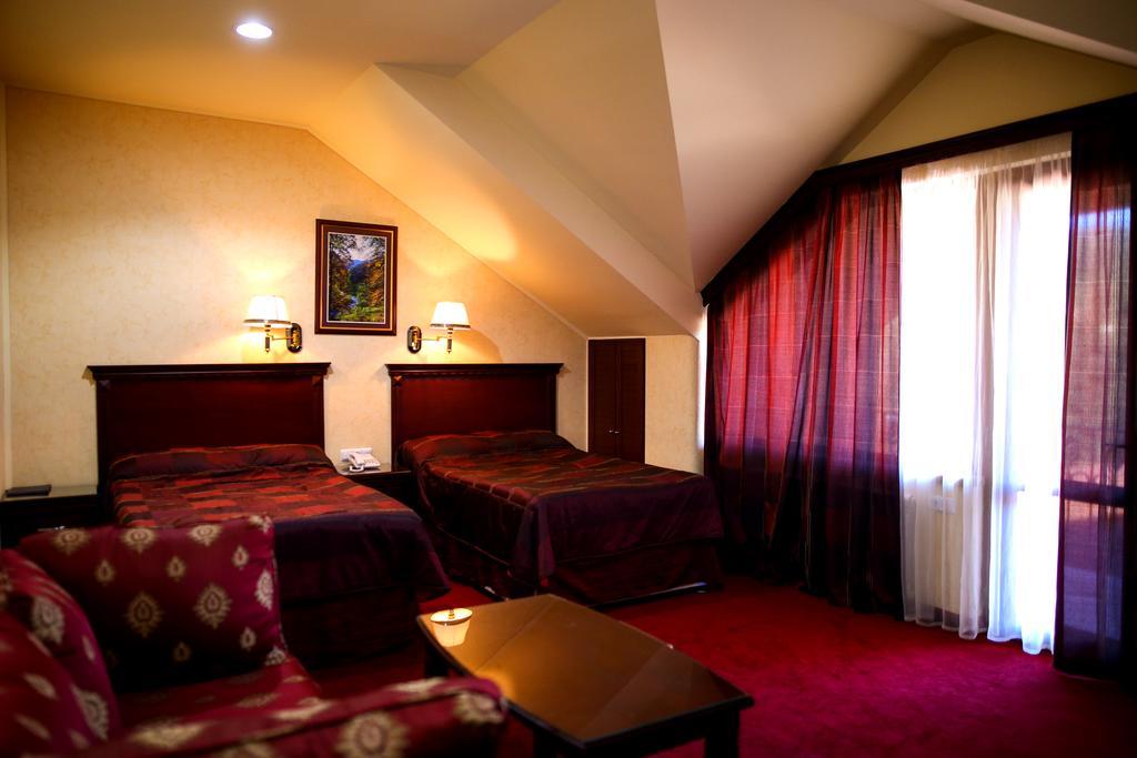 Hostel Jupiter Цахкадзор Екстериор снимка
